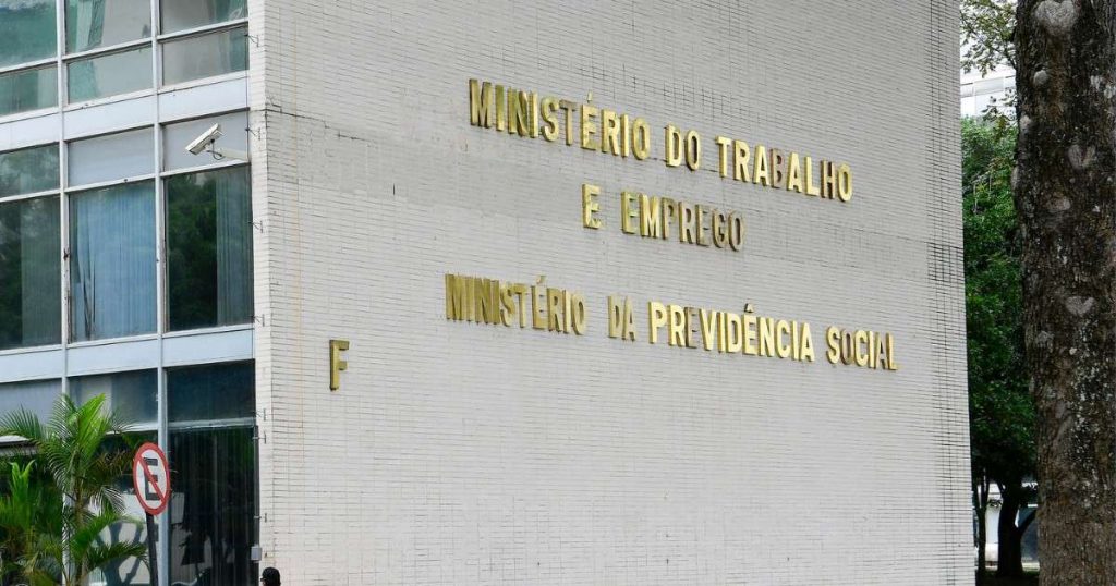 fachada-ministerio-do-trabalho