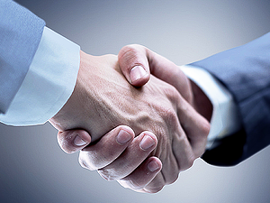 aperto-mao-handshake